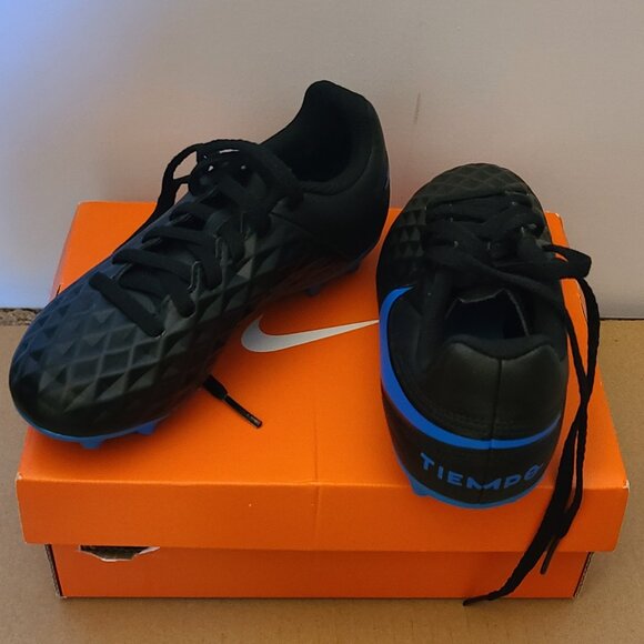 Nike Tiempo Legend 8 Club Multi Ground Soccer Cleats Jr - Black/Blue size 11c - Picture 1 of 4
